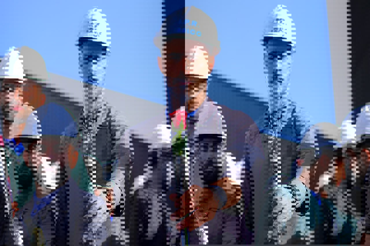 1869538