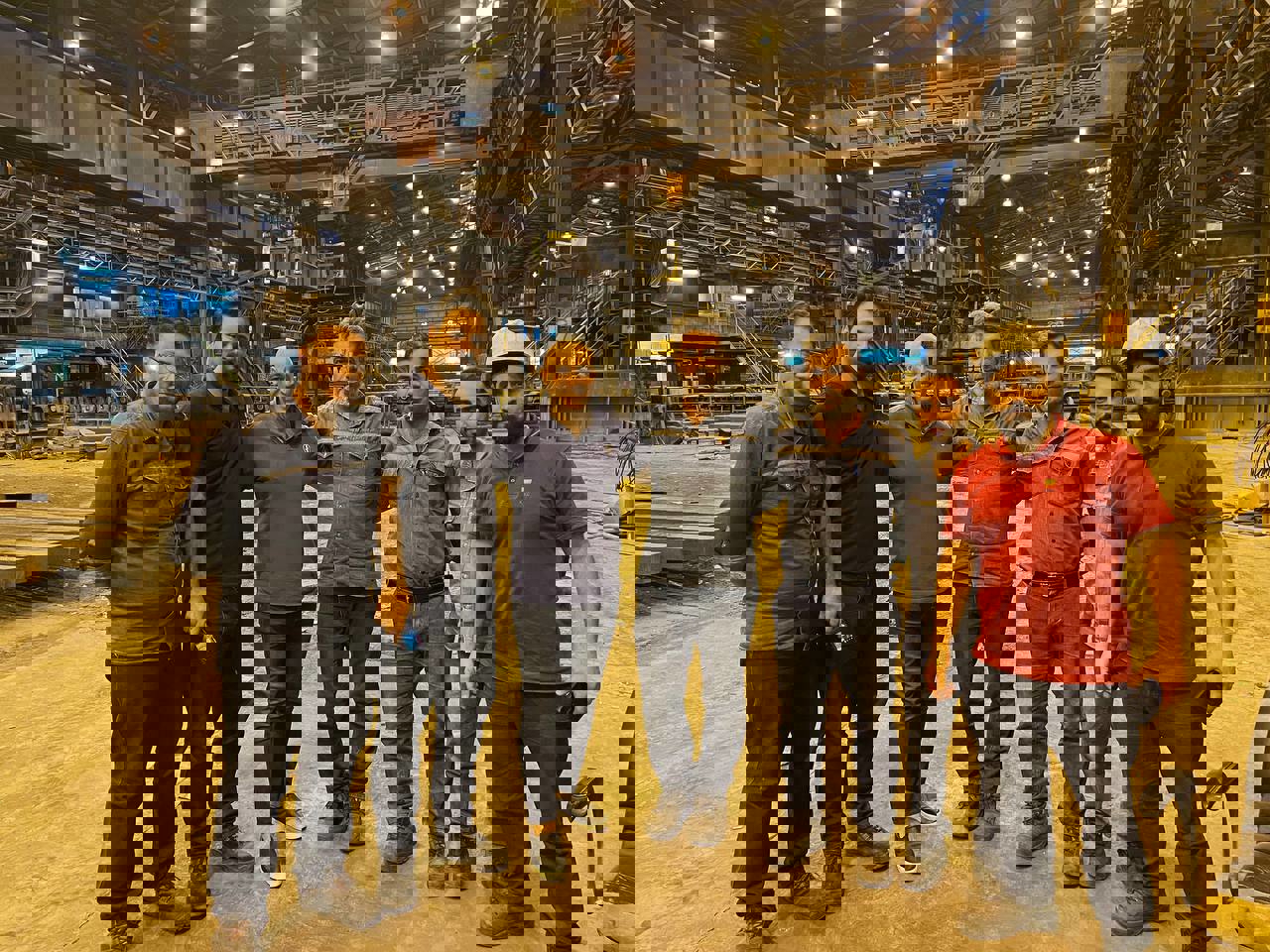 1869818