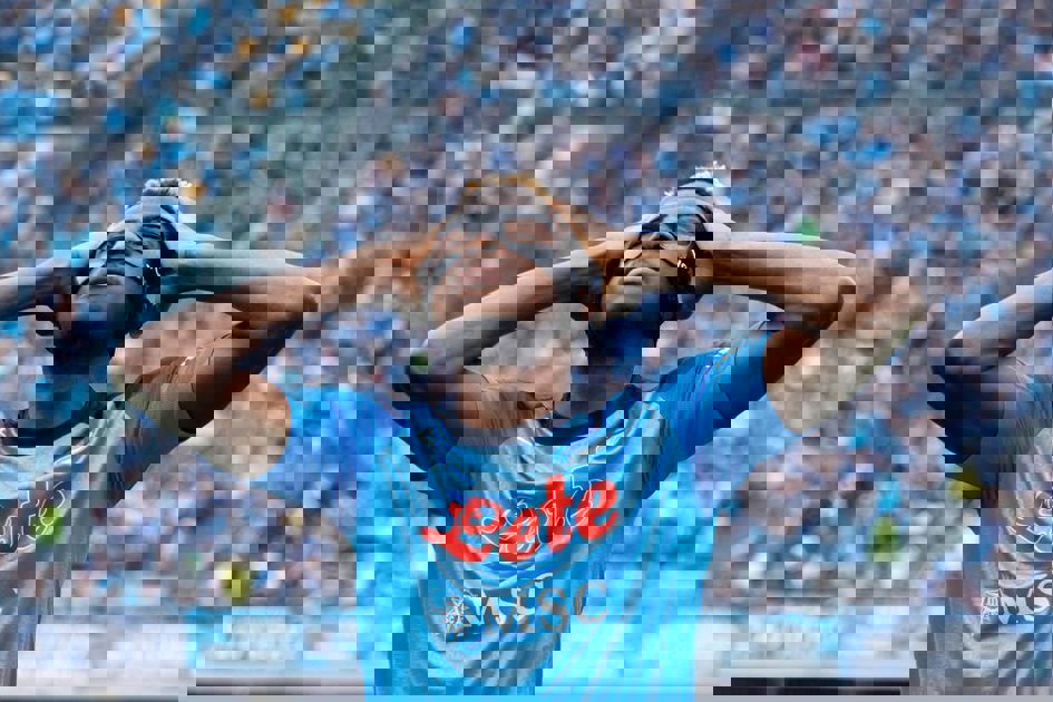 1869804