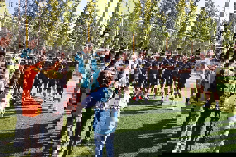1870226