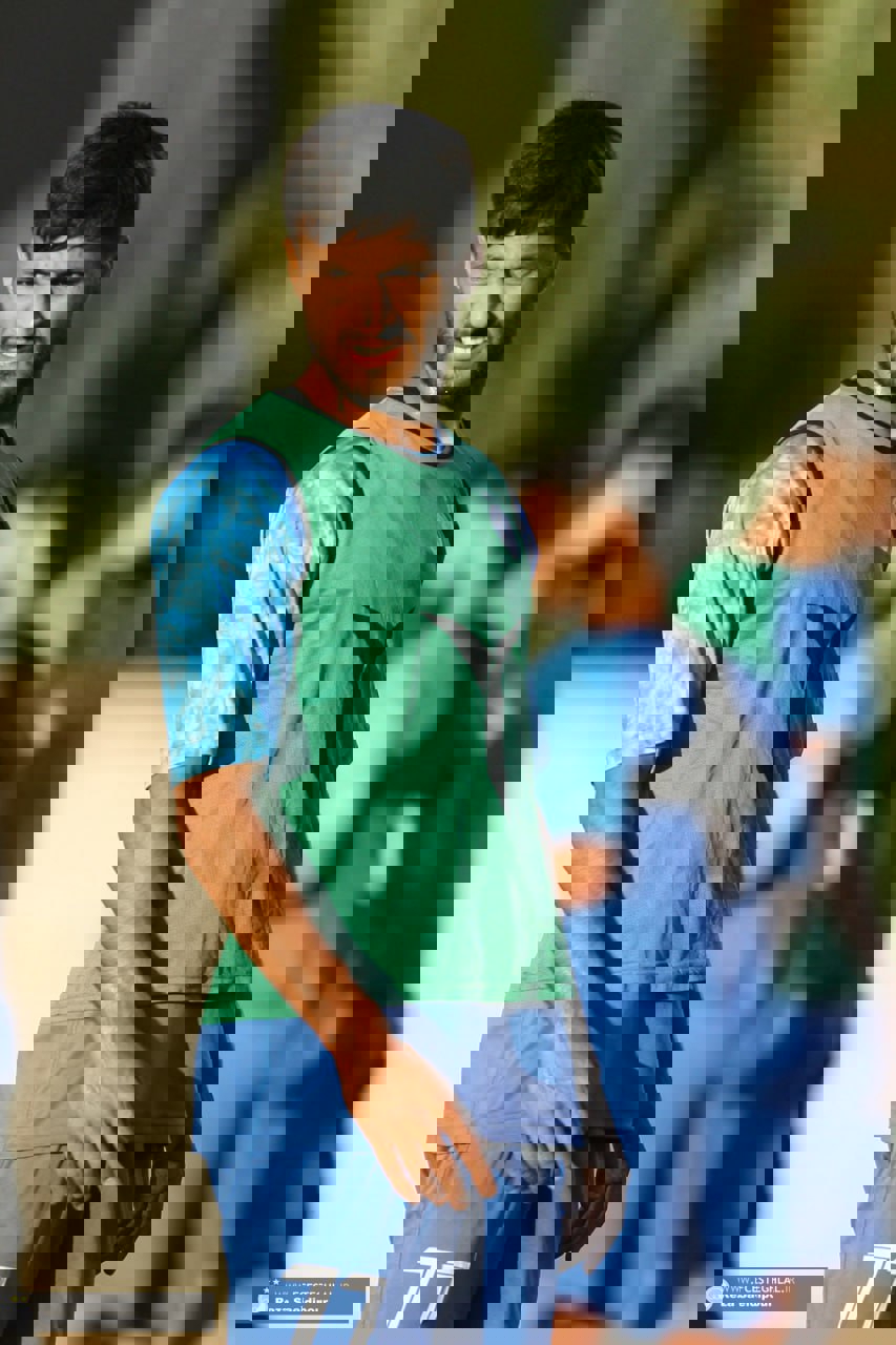 1870342