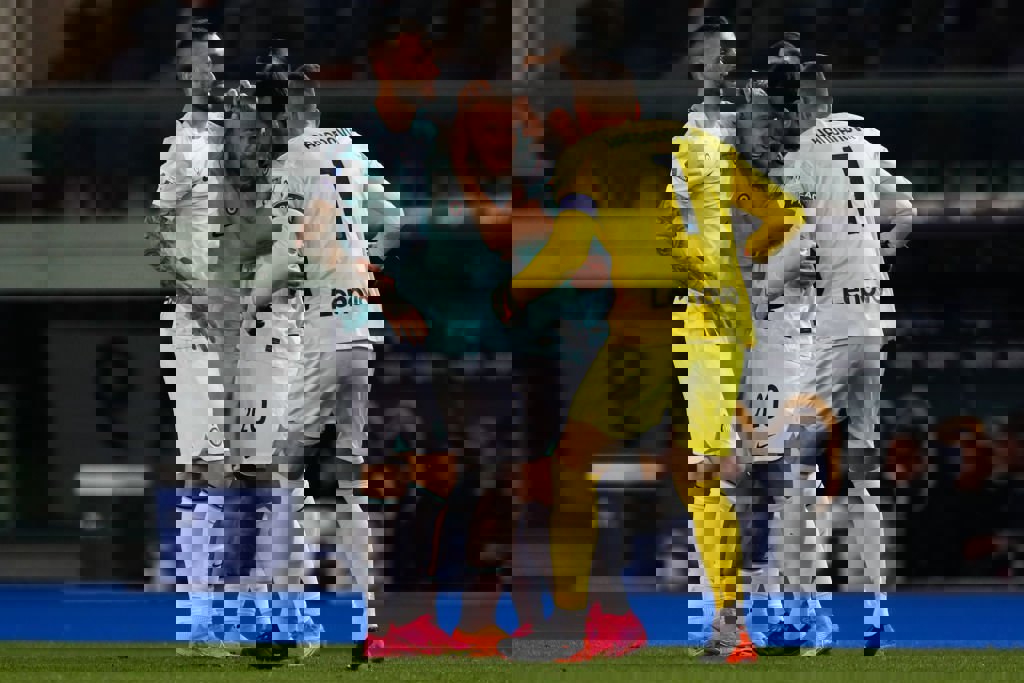 1870673