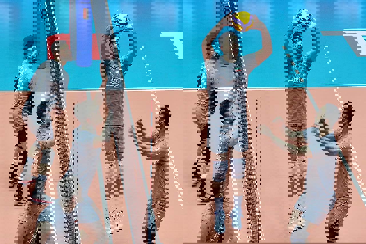 1870823