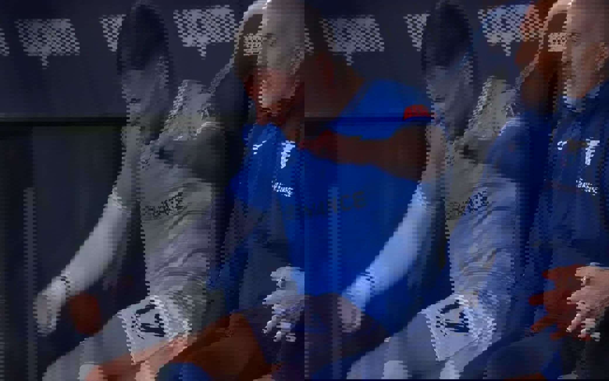 1870778