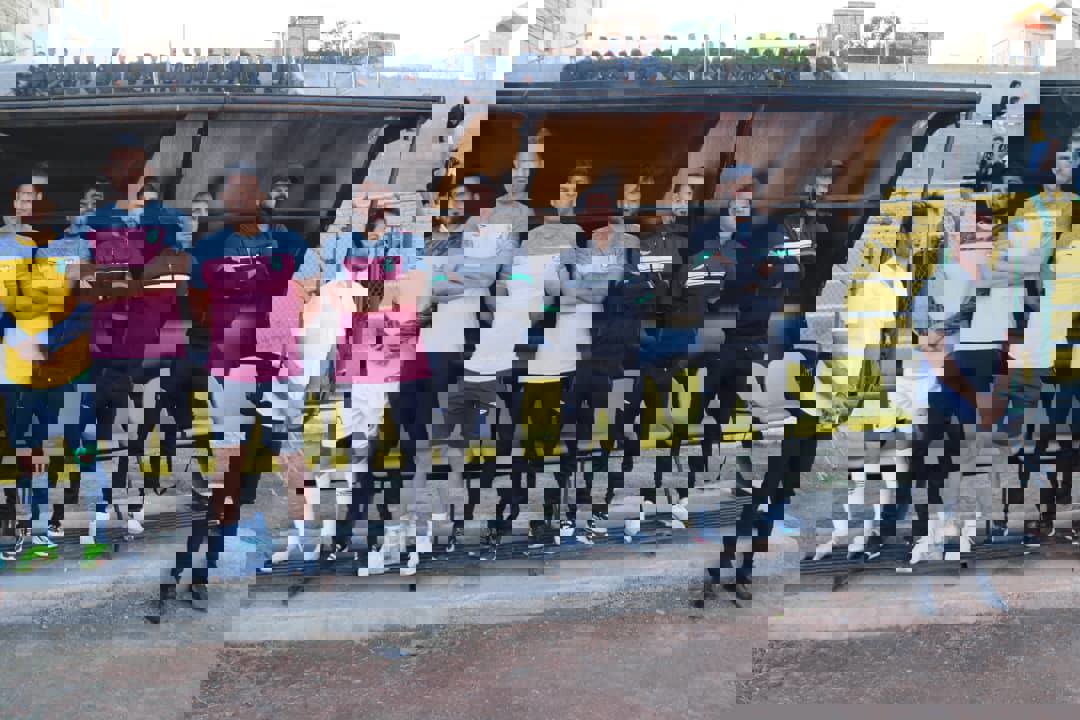 1870996