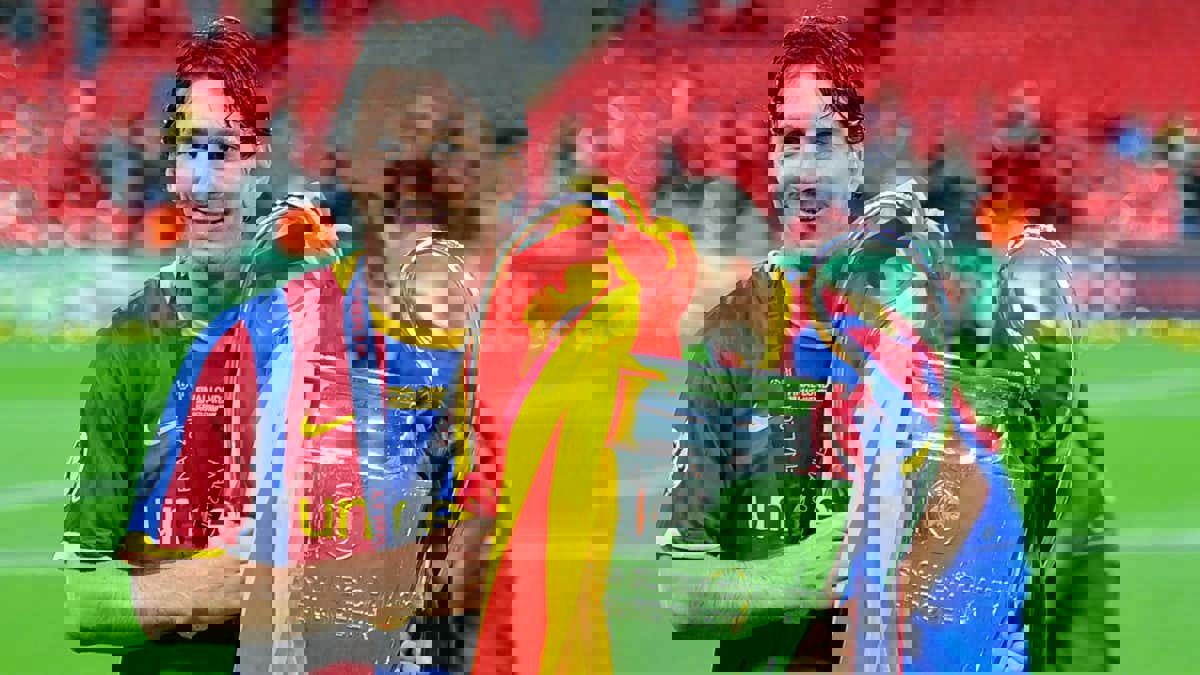 1870952