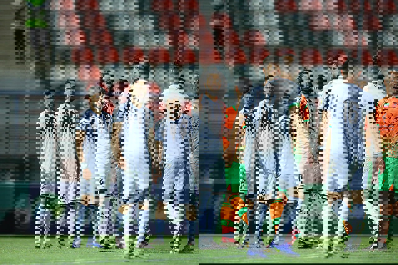 1871095