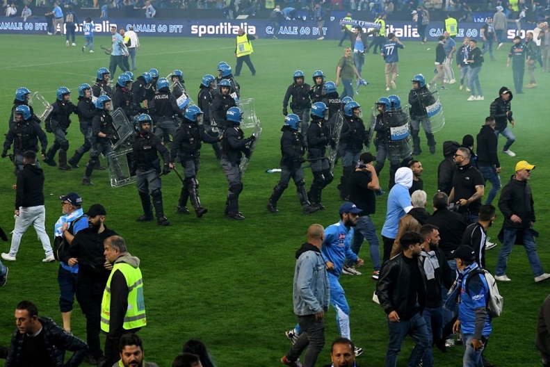 صحنههای تاسف برانگیز از جشن قهرمانی ناپولی 2