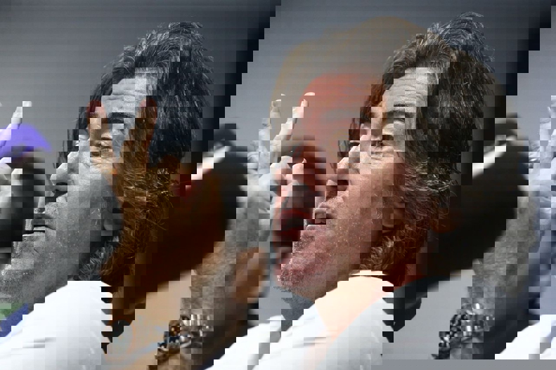 1871194