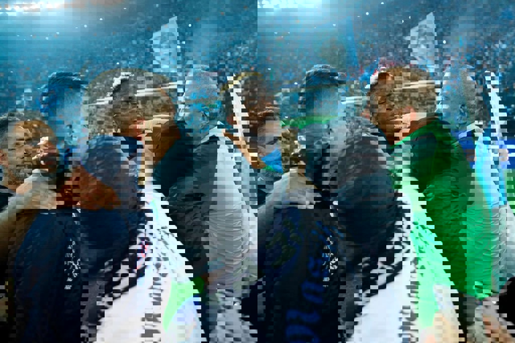 1871257