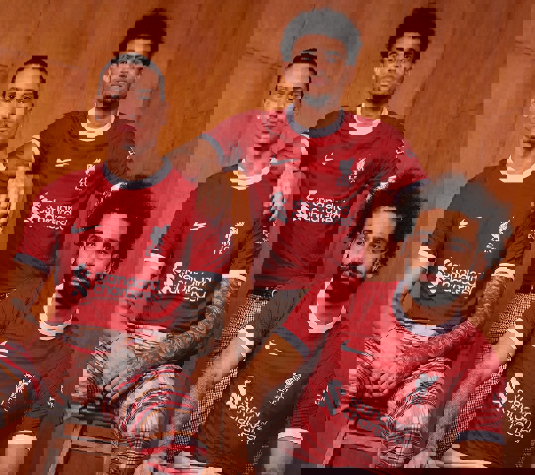 1871267