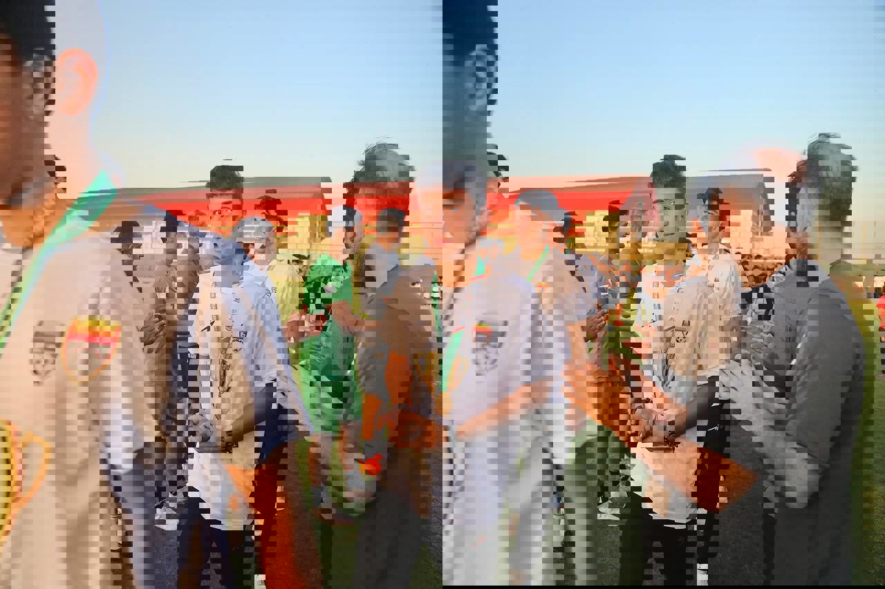 1871328