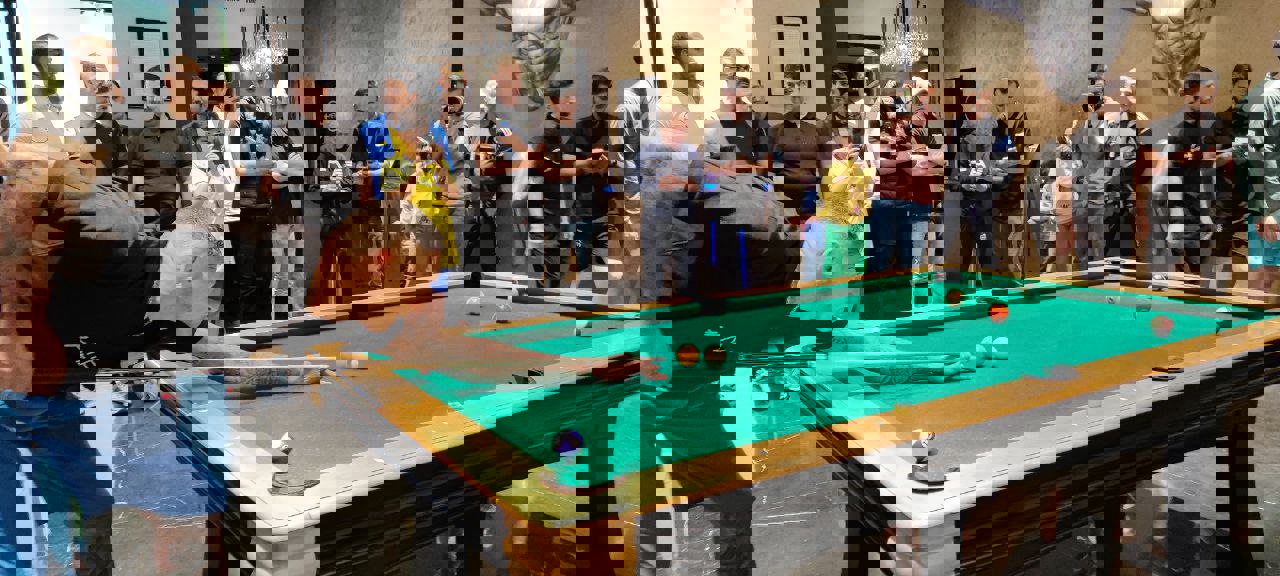 1871344
