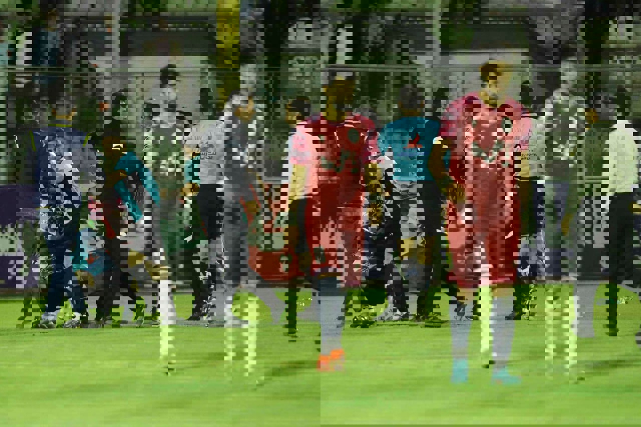 1871348
