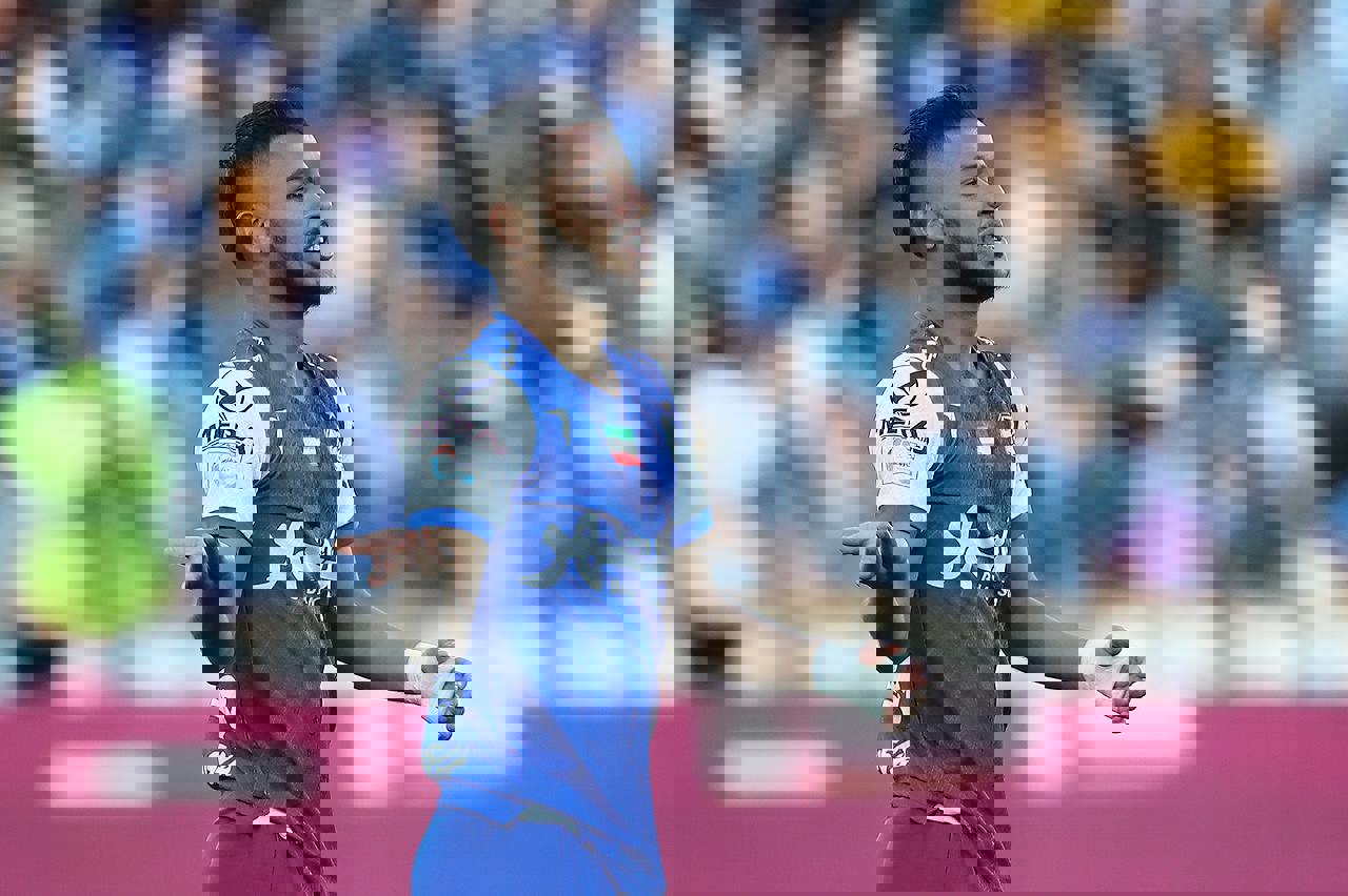 1871384
