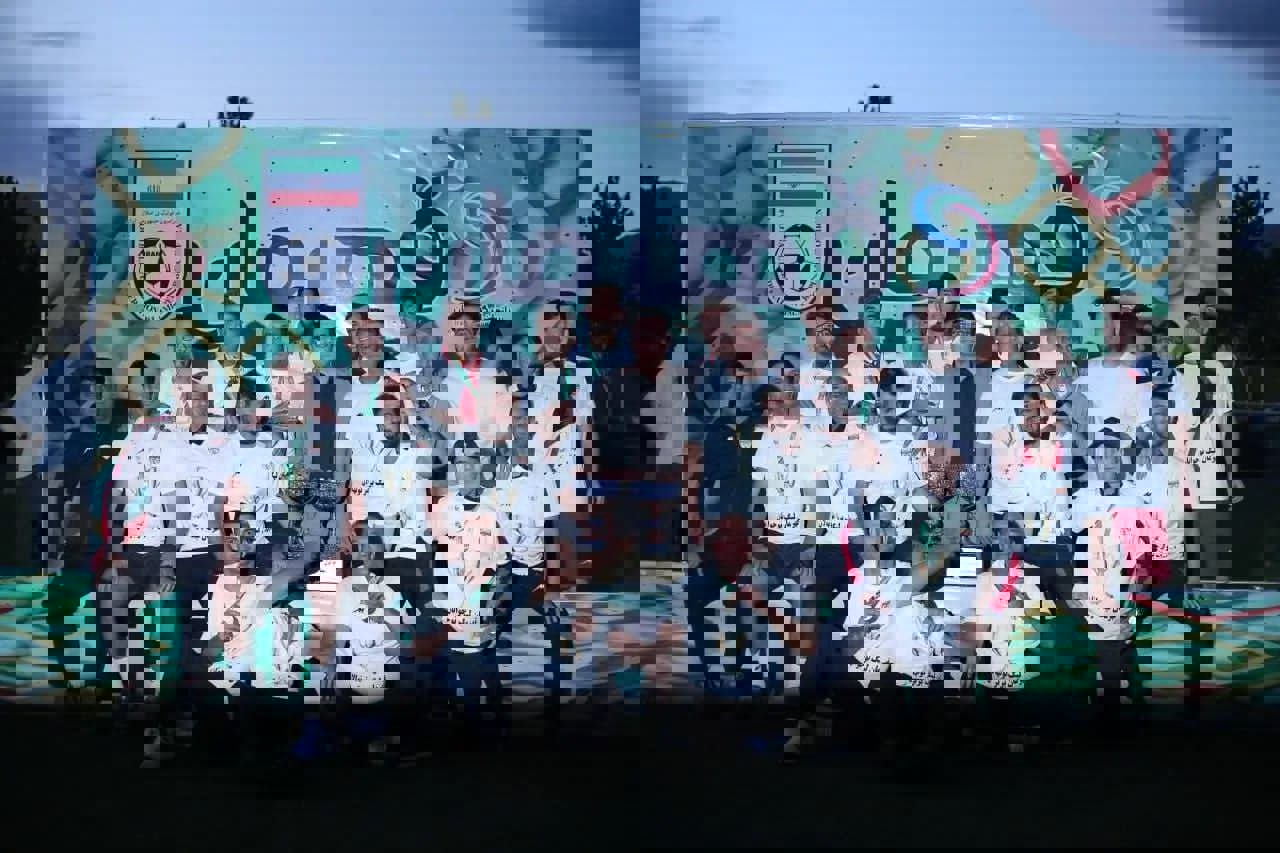 1871537