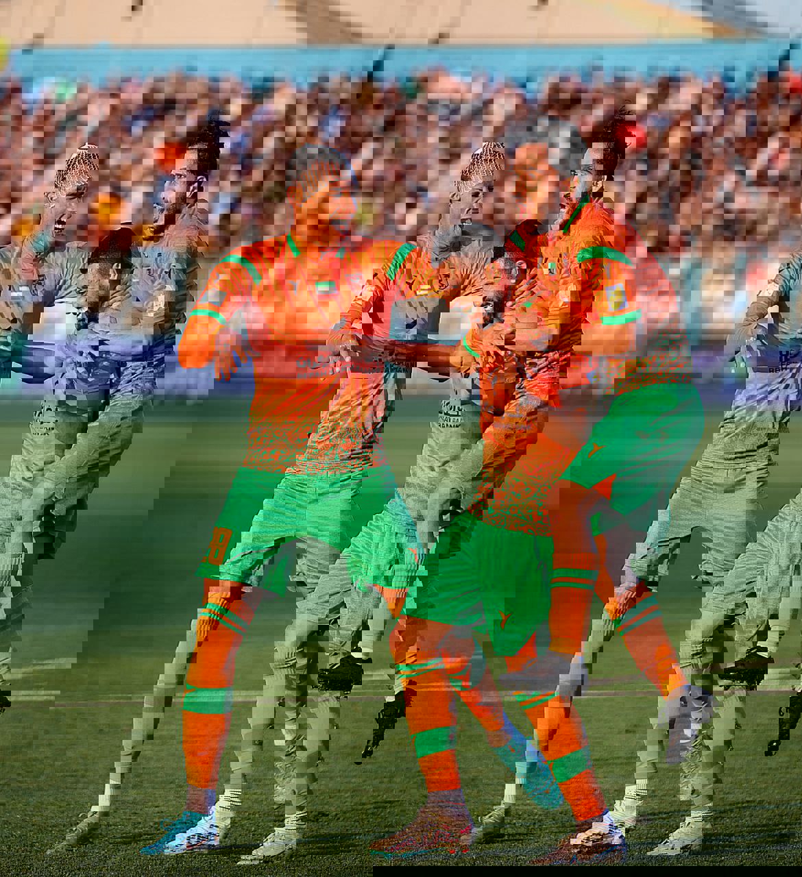 1871583