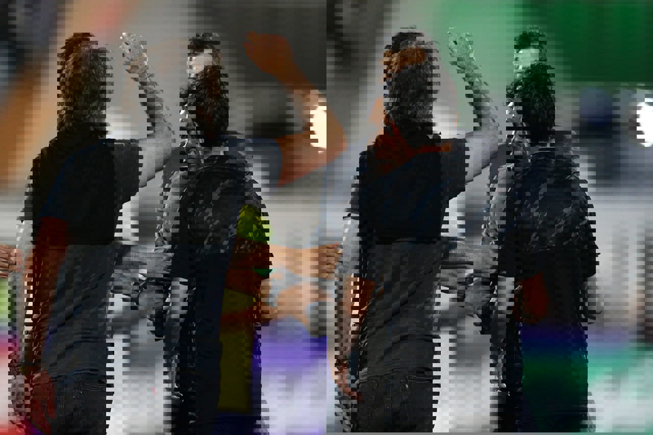 1871671