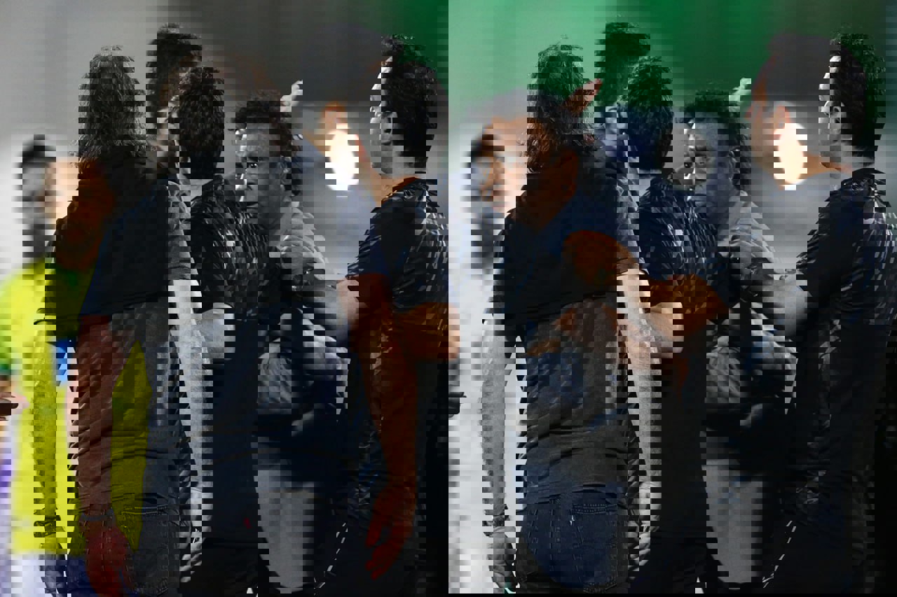 1871673