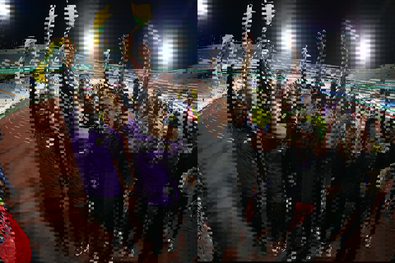 1871677