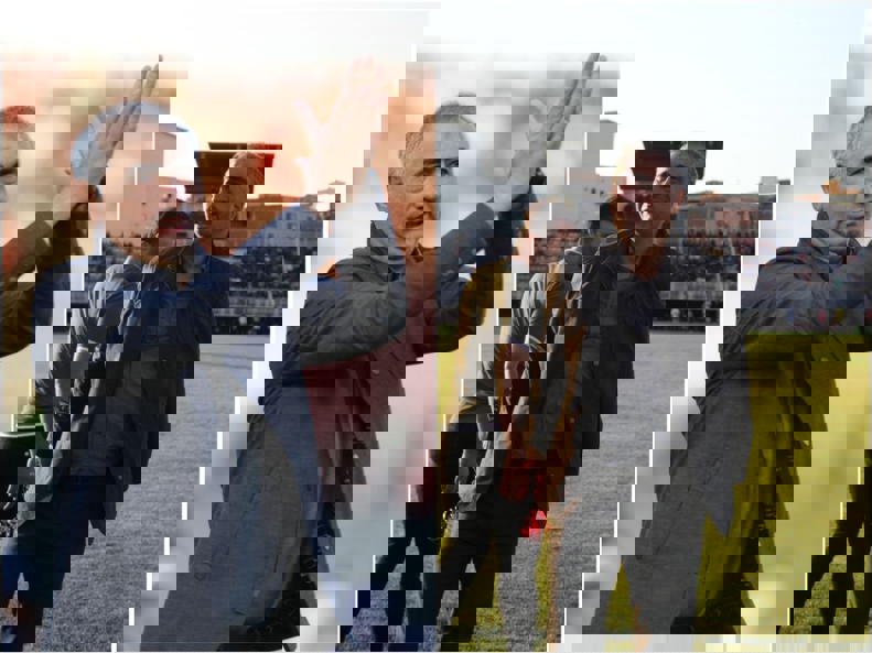 1872010