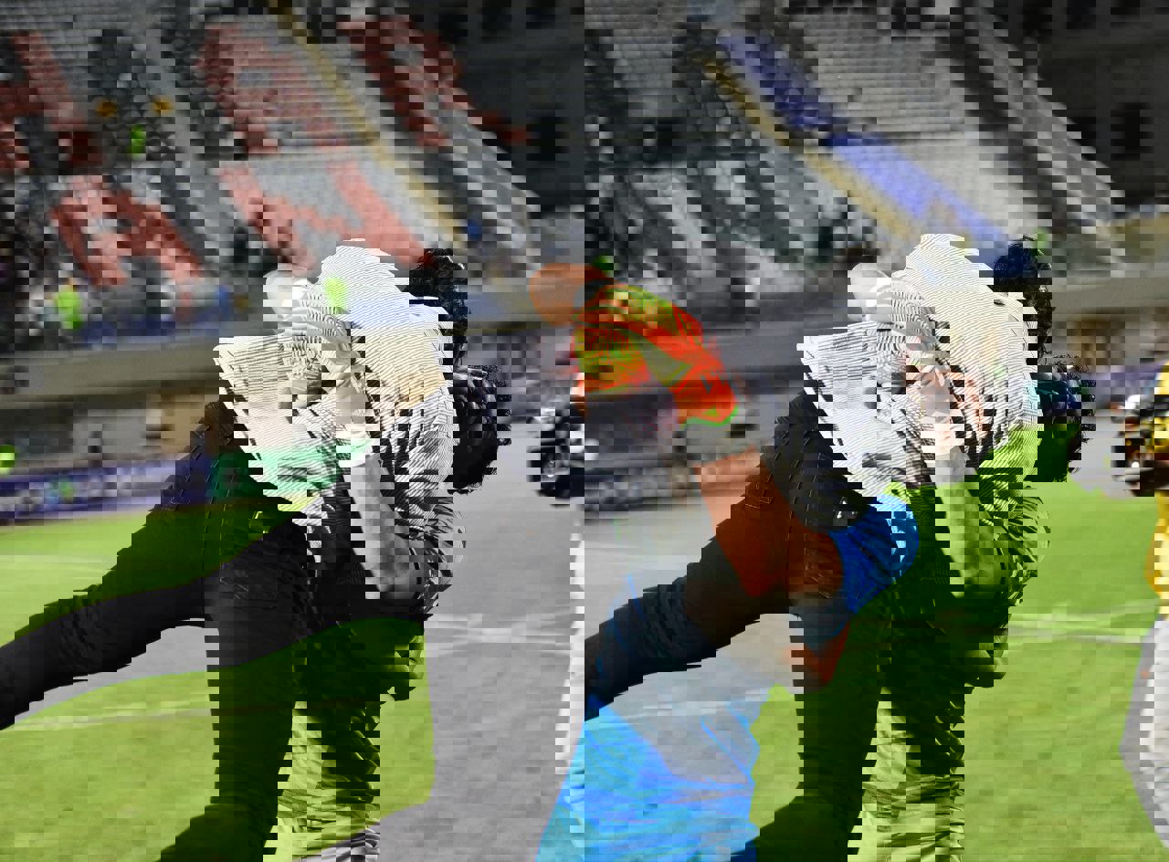 1872030
