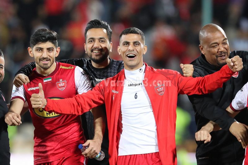 پرسپولیس 60 - سپاهان 59،  تا لحظه آخر قهرمان نداریم