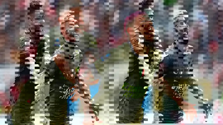 1871808