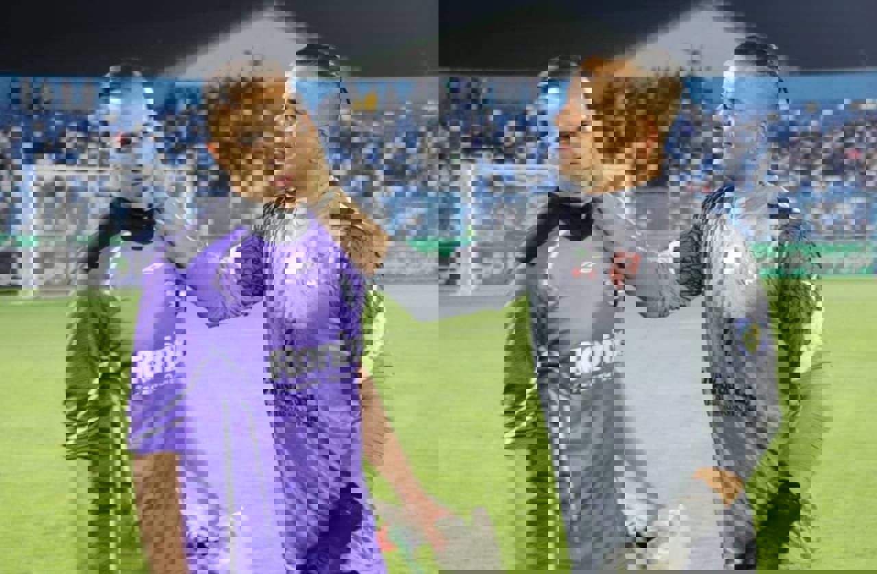 1872152