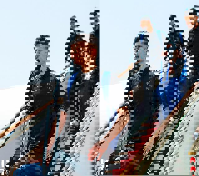 1872454