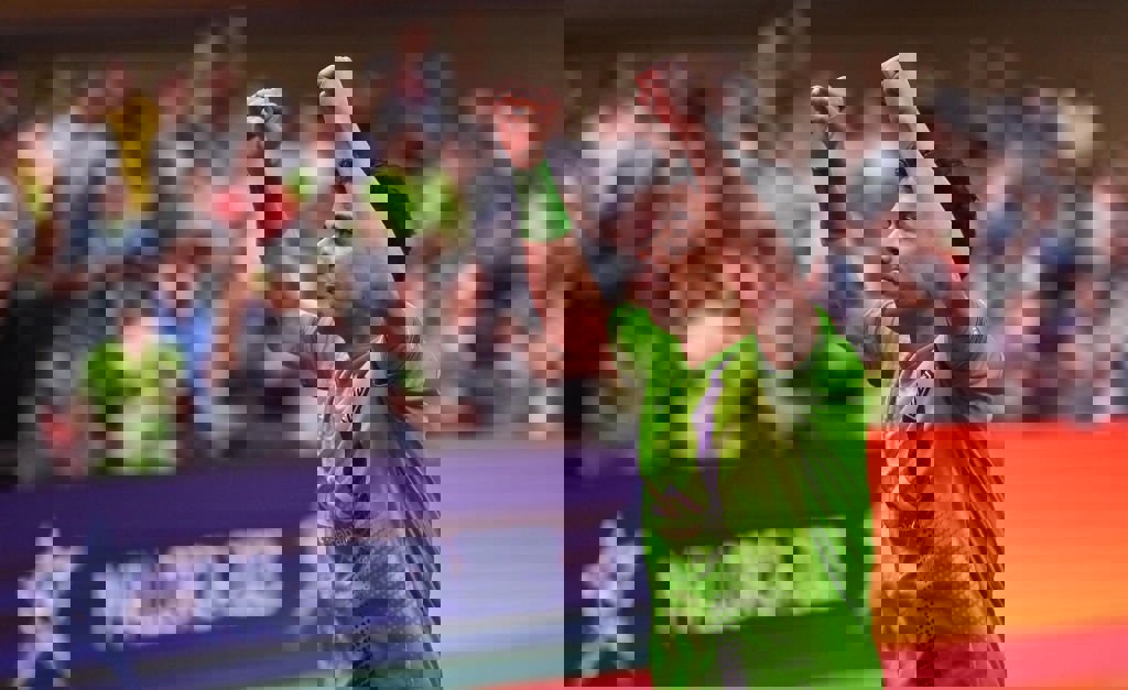 1872669