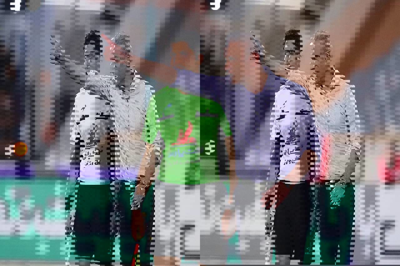 1872687