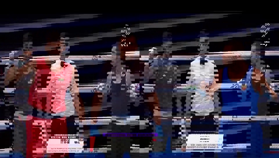 1872986