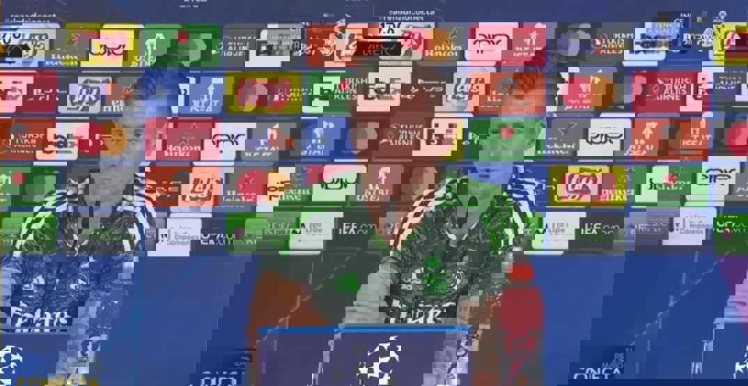 1872964