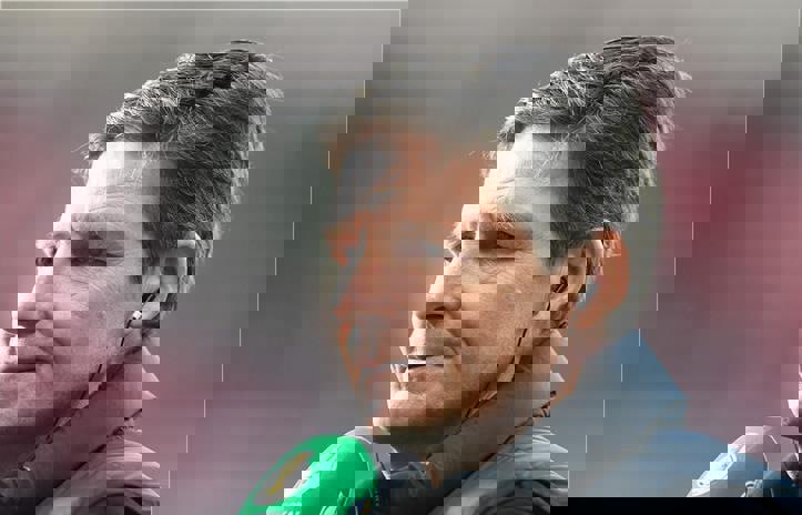 گلاسنر خواستار جدایی پیش از موعد از آینتراخت