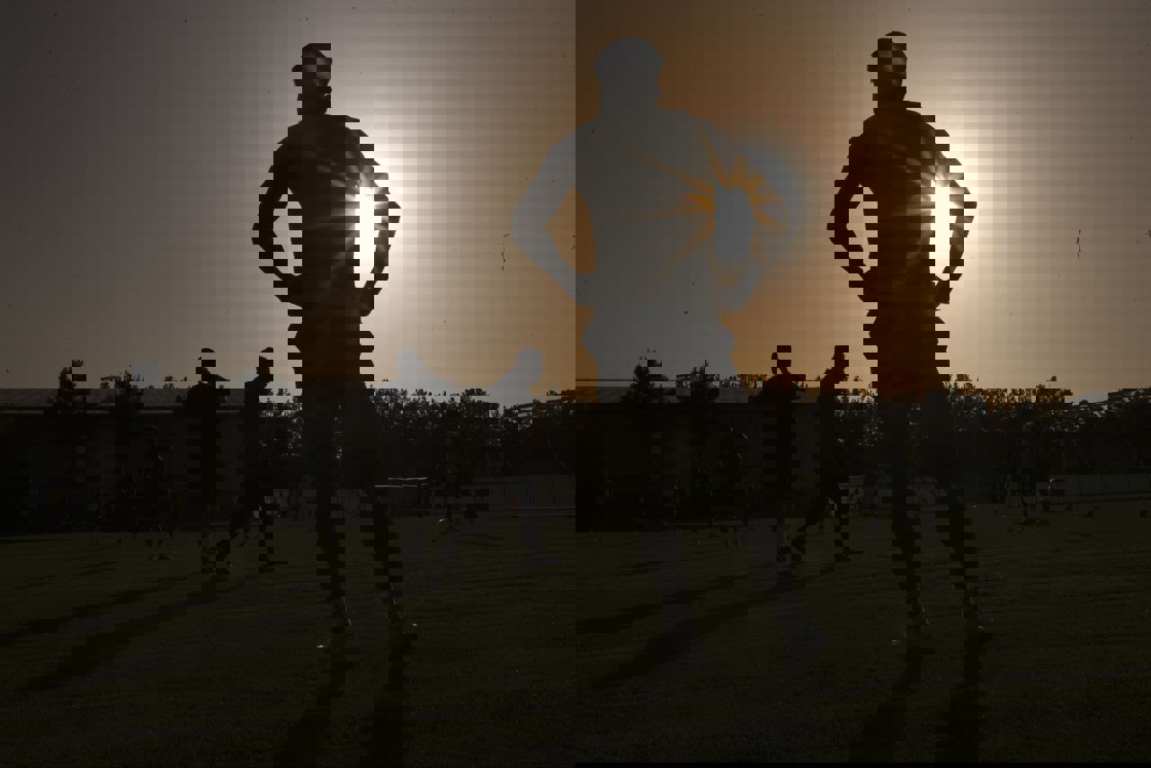 1873158