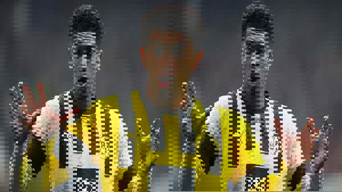 1873262