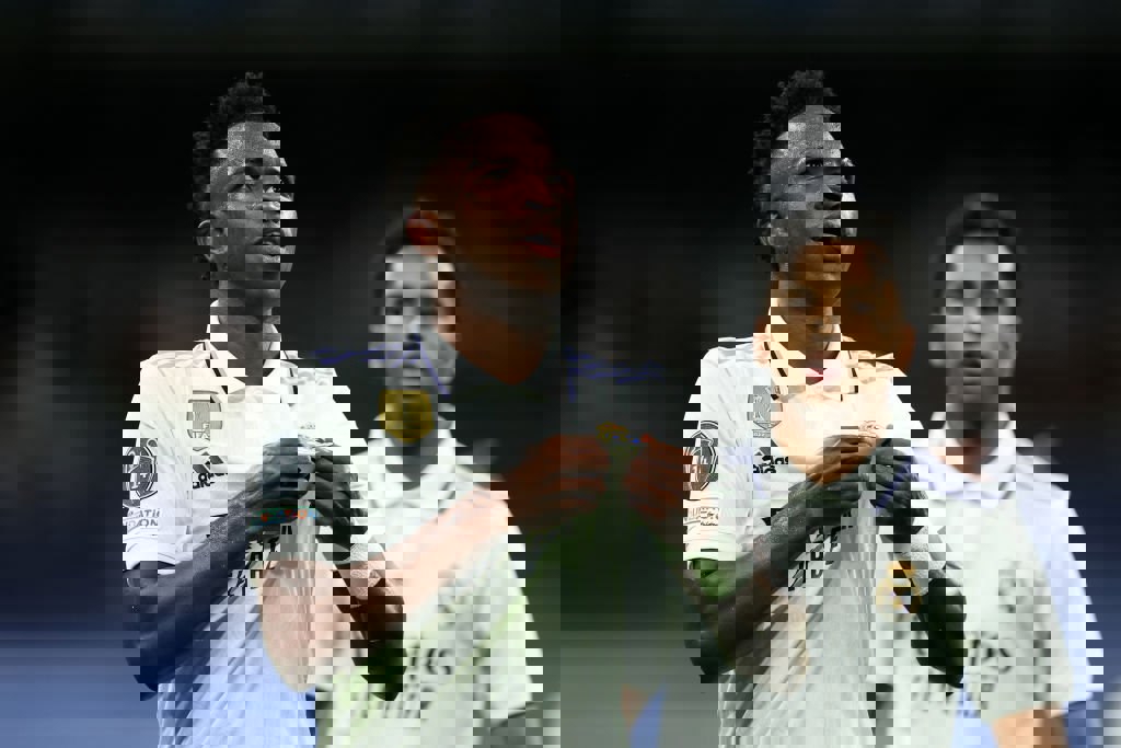 1873321