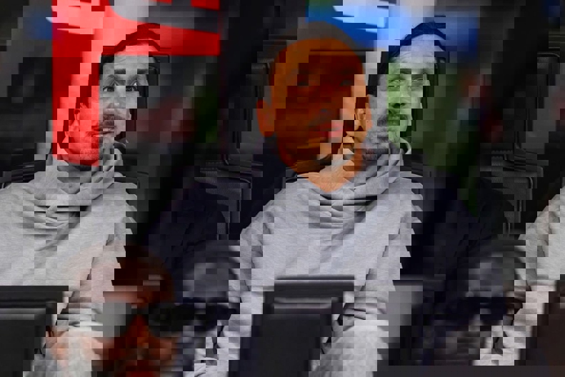1873736