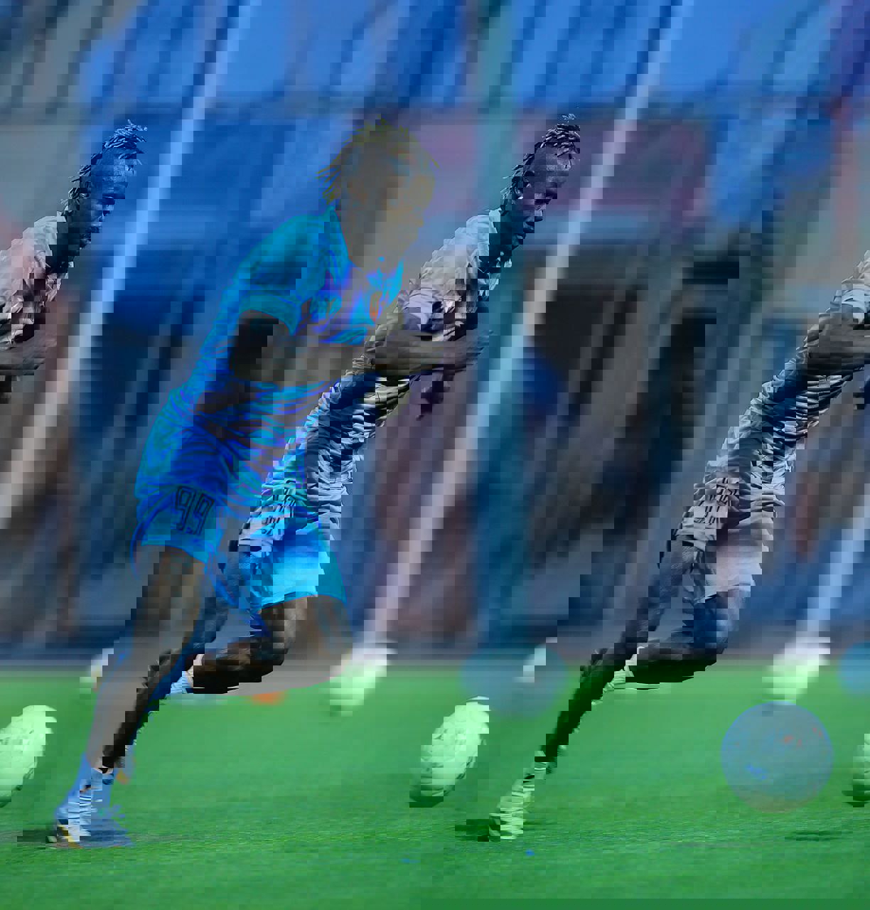 1873713