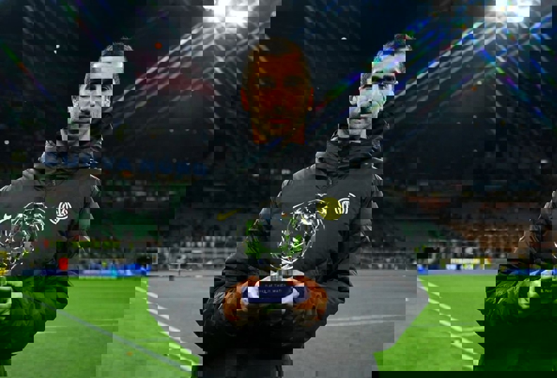 1873783