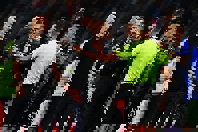 1873782