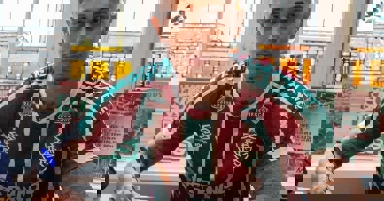 1873777