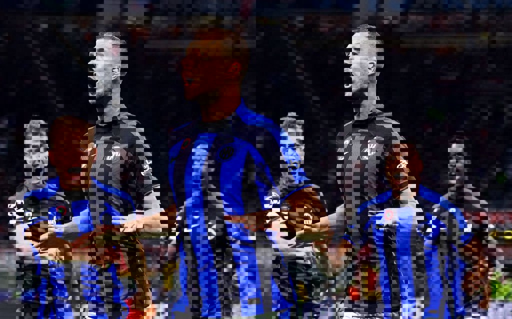 1873807