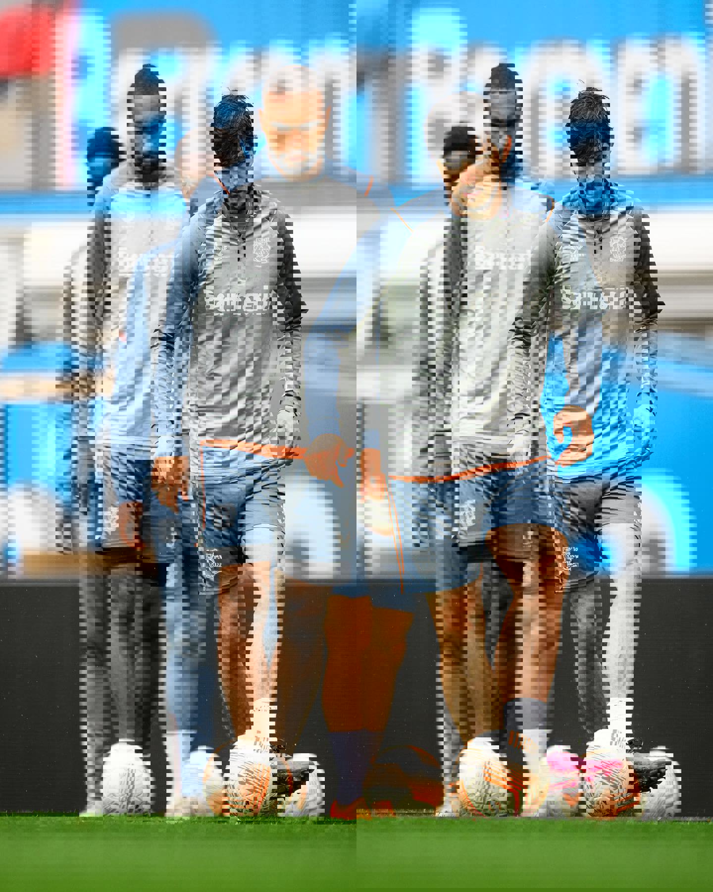 1873838