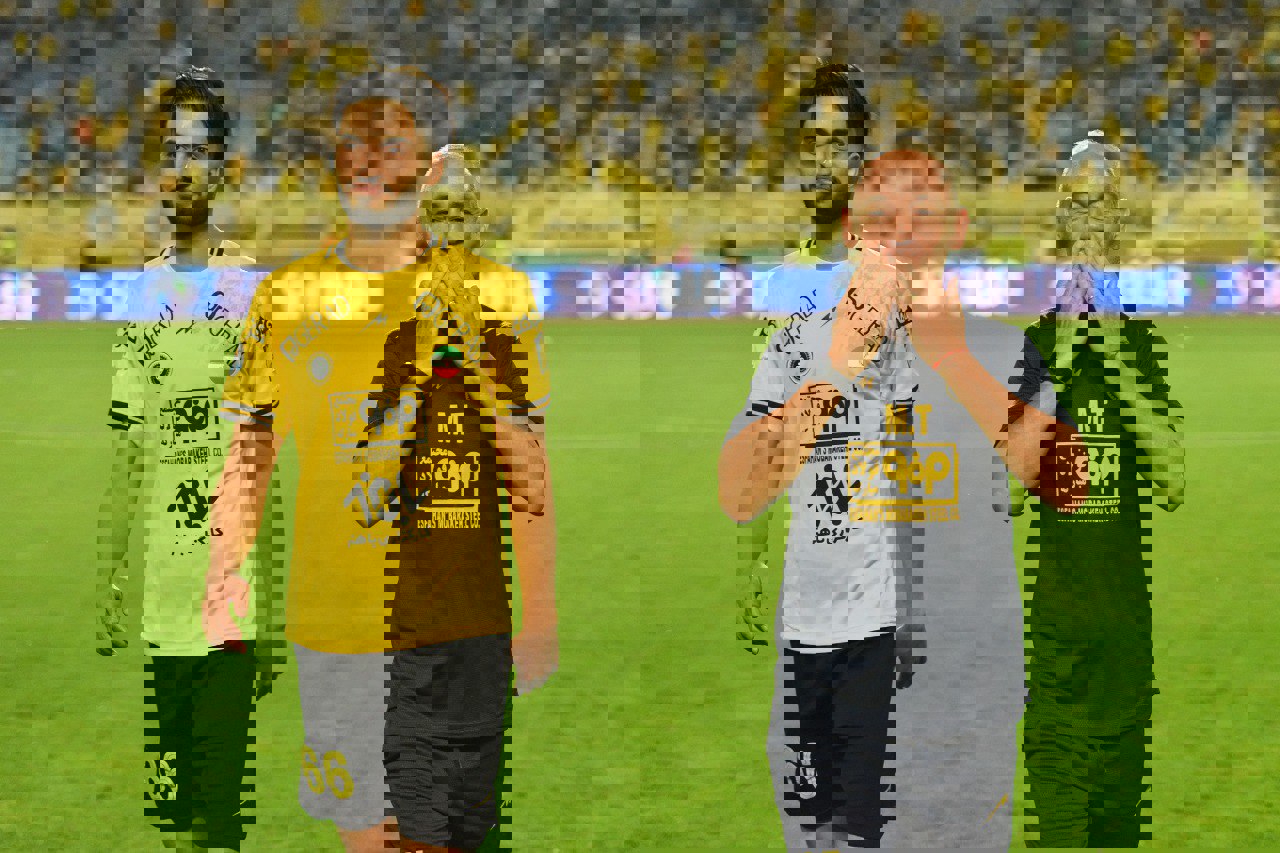 1874588