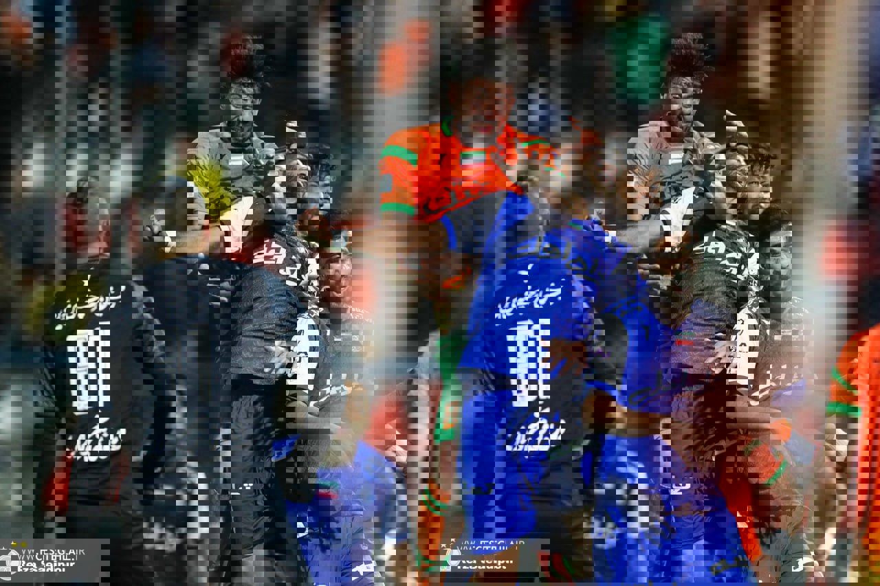 1875118