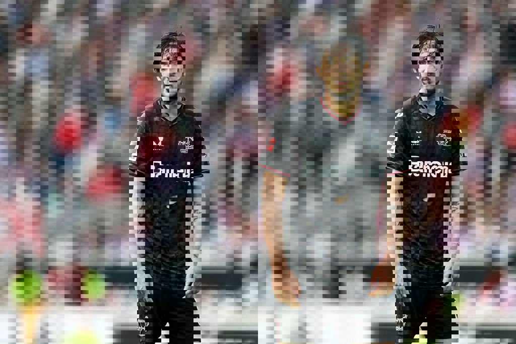1875374
