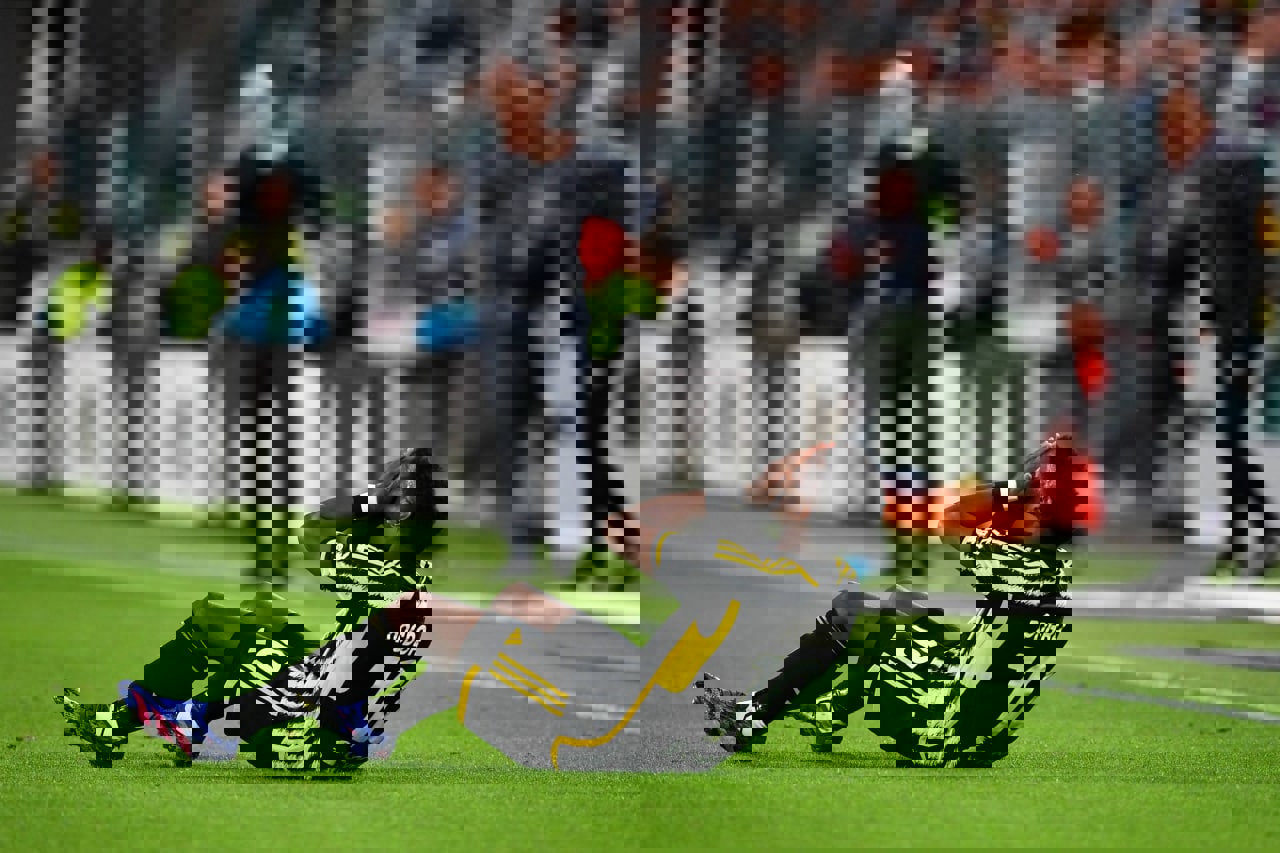 1875437