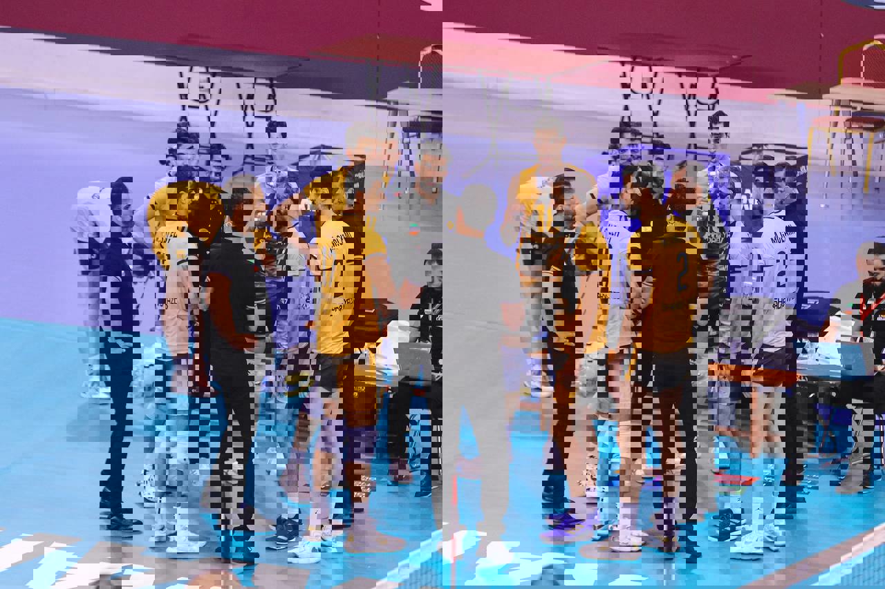 1875567